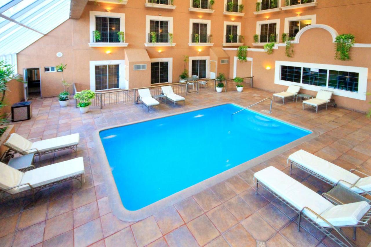 iStay Hotel Ciudad Victoria Exterior foto
